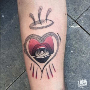 tatuaje_brazo_corazon_ojo_logiabarcelona_toni_dimoni   
